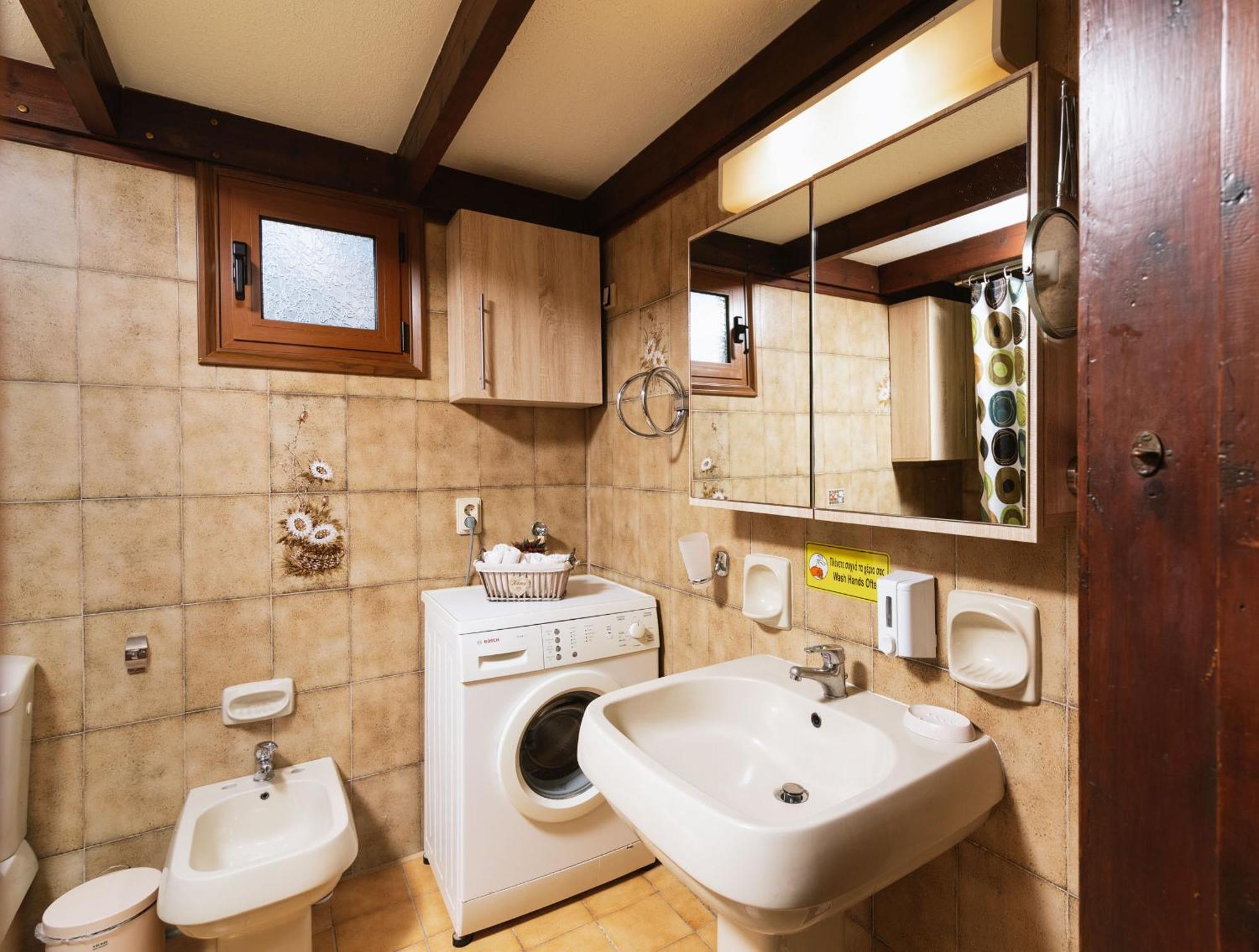 Wooden Beach House Gerani  Esterno foto