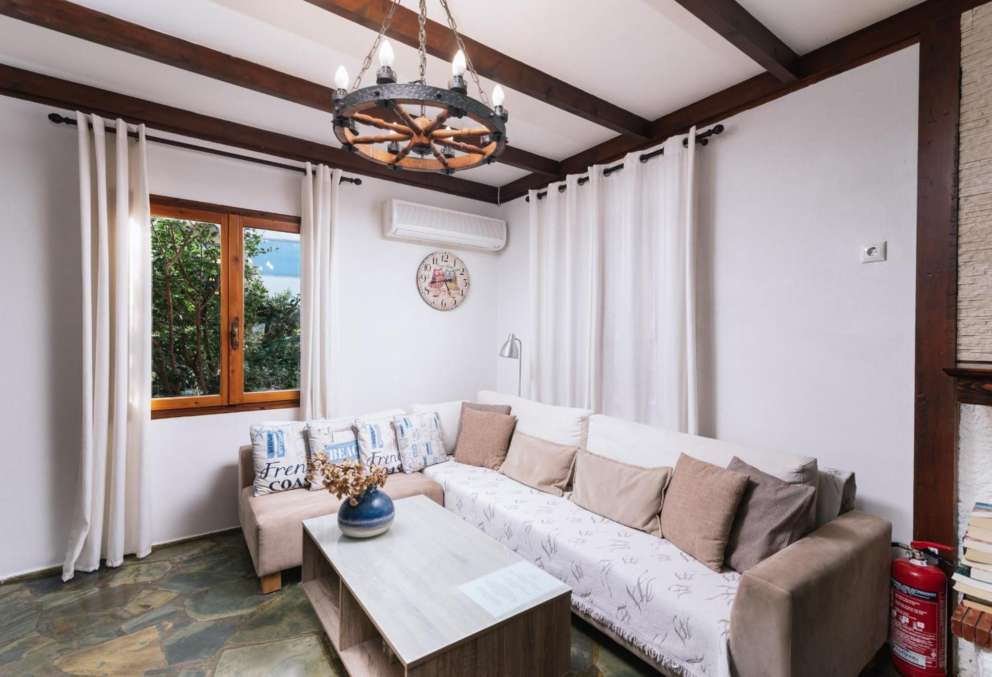 Wooden Beach House Gerani  Esterno foto