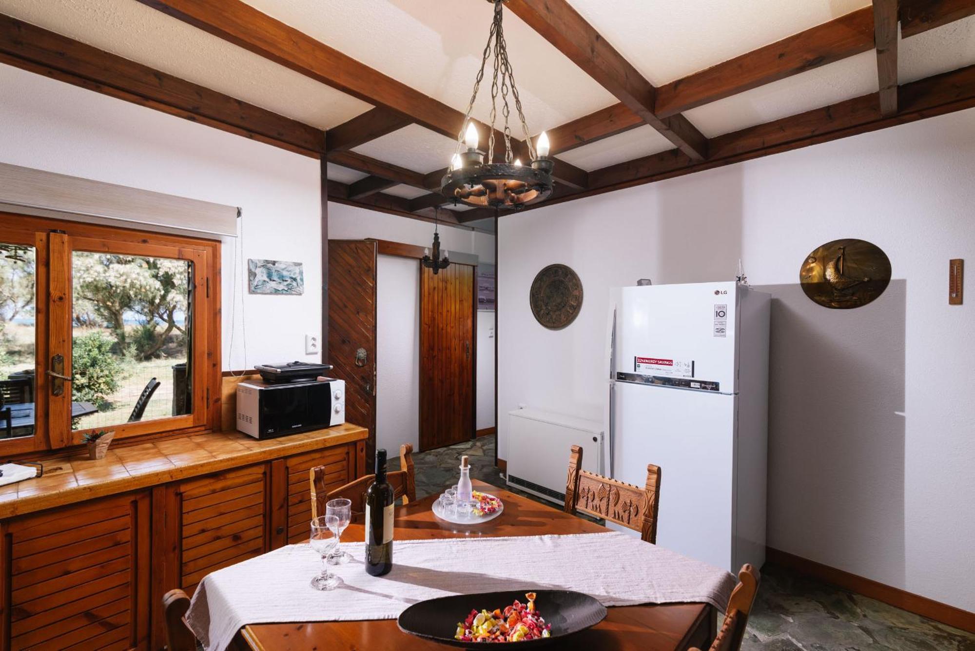 Wooden Beach House Gerani  Esterno foto