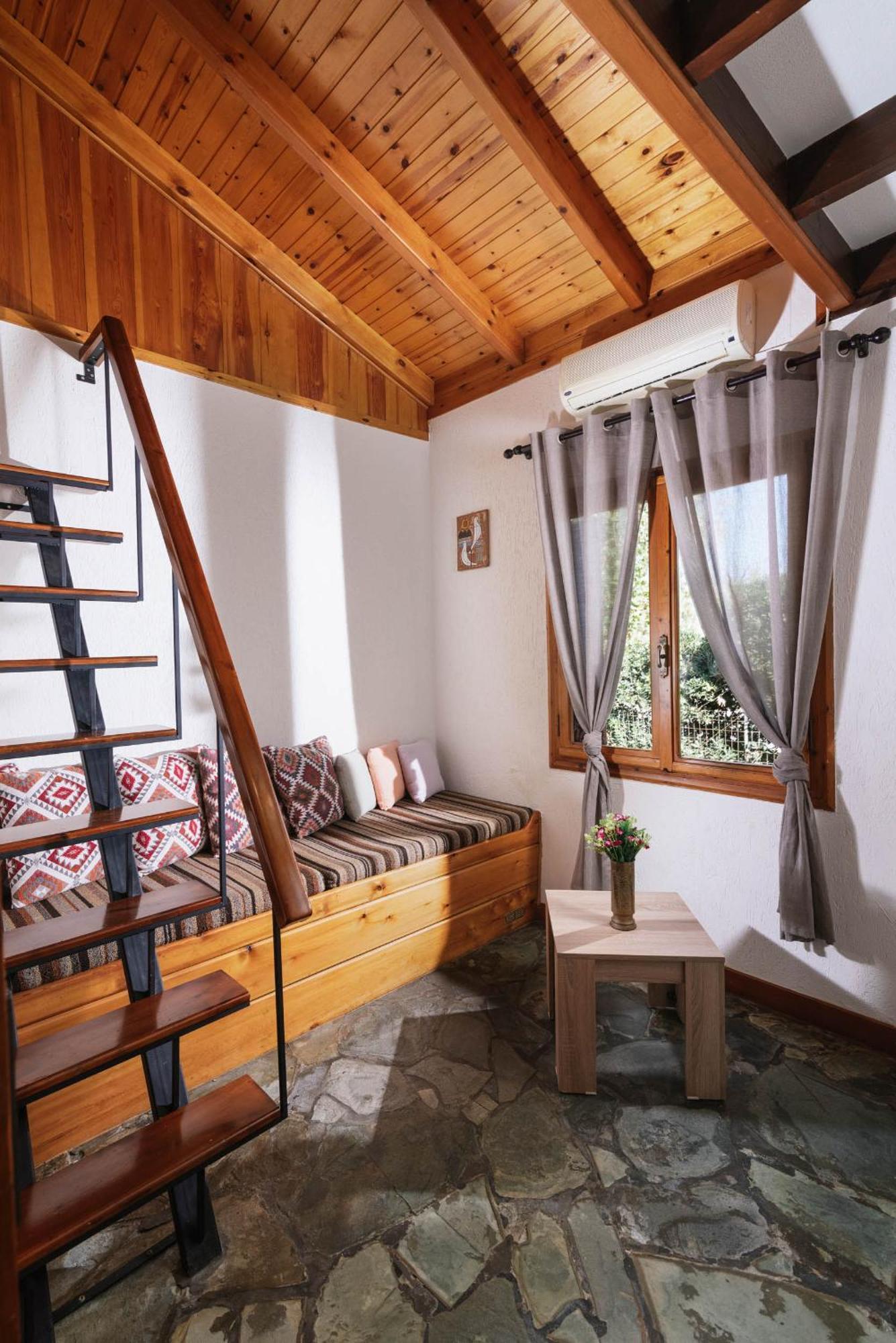 Wooden Beach House Gerani  Esterno foto
