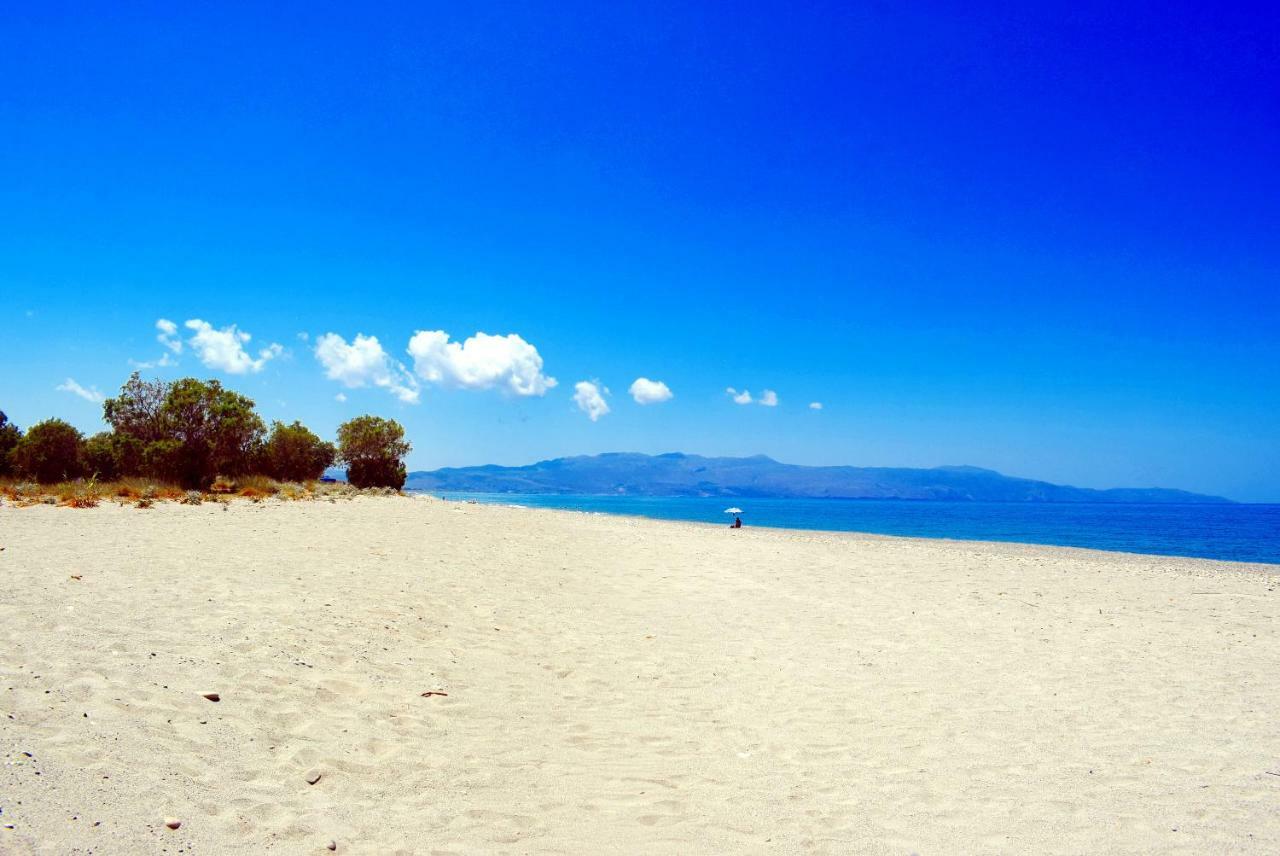 Wooden Beach House Gerani  Esterno foto